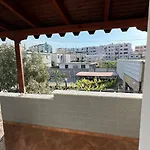 شقة Large Budget