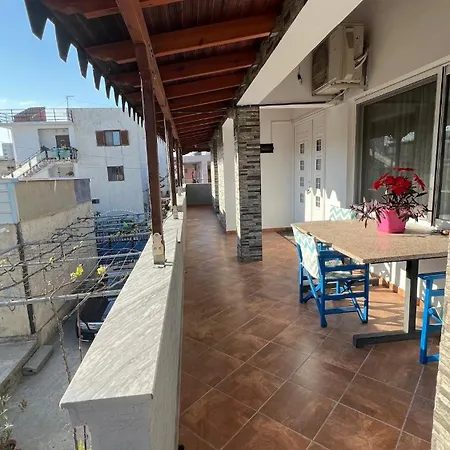 Apartment Large Budget