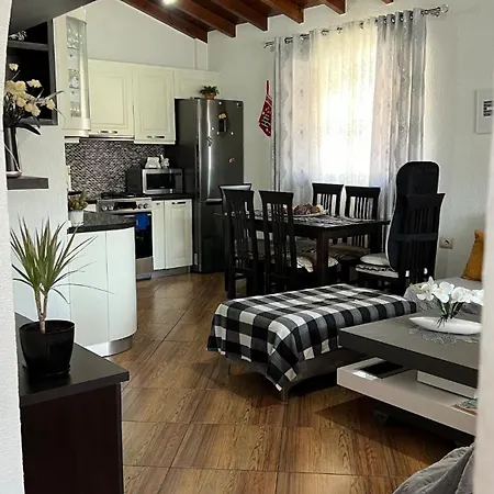 Apartment Large Budget