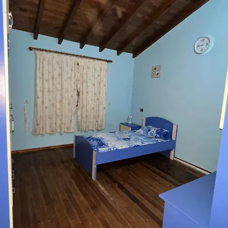Large Budget * Durrës